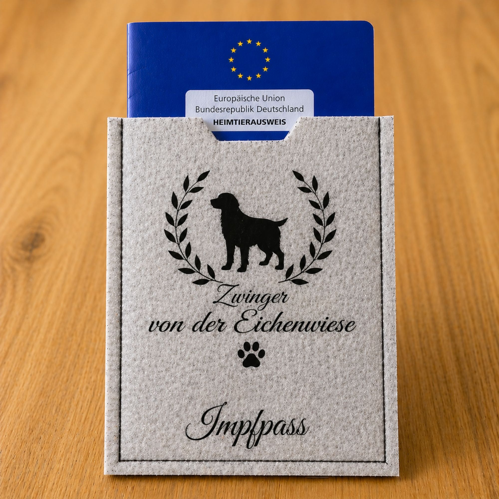 personalisierte impfpasshülle aus filz mit namen oder züchterlogo personalisierte impfpasshülle aus filz mit namen oder züchterlogo